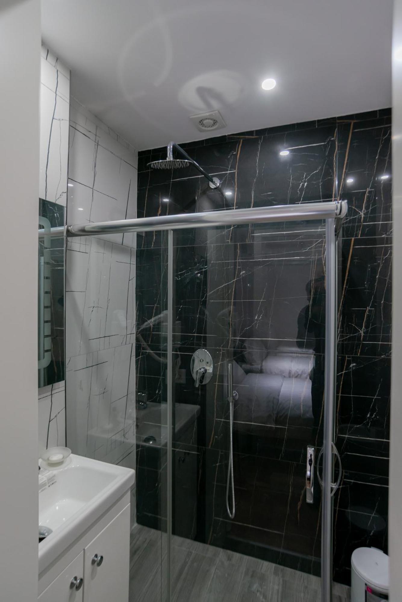 La Gioia Apartment Тирана Экстерьер фото